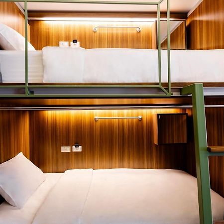 Khunluang Hostel (Adults Only) Чиангмай Экстерьер фото