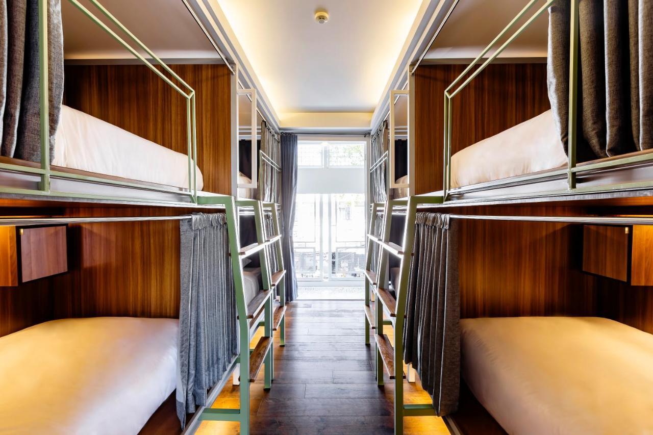Khunluang Hostel (Adults Only) Чиангмай Экстерьер фото