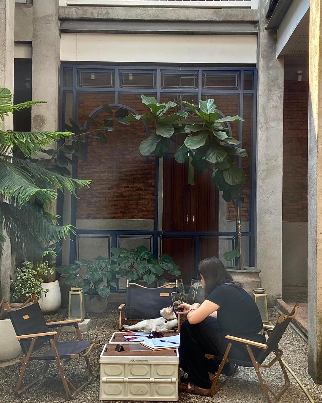 Khunluang Hostel (Adults Only) Чиангмай Экстерьер фото