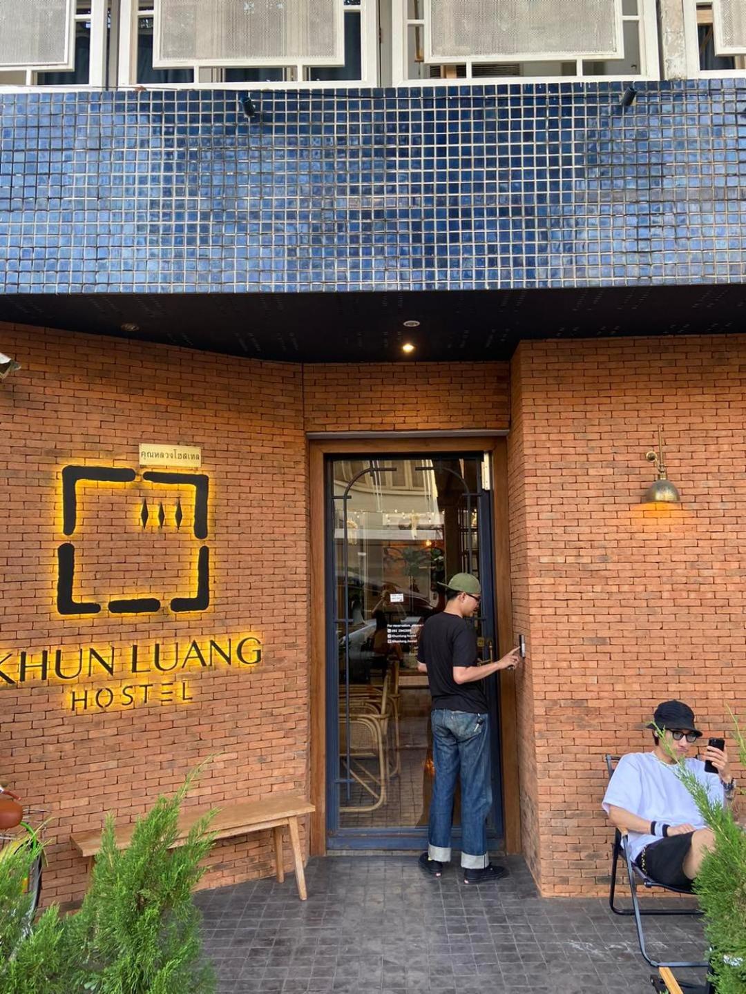 Khunluang Hostel (Adults Only) Чиангмай Экстерьер фото