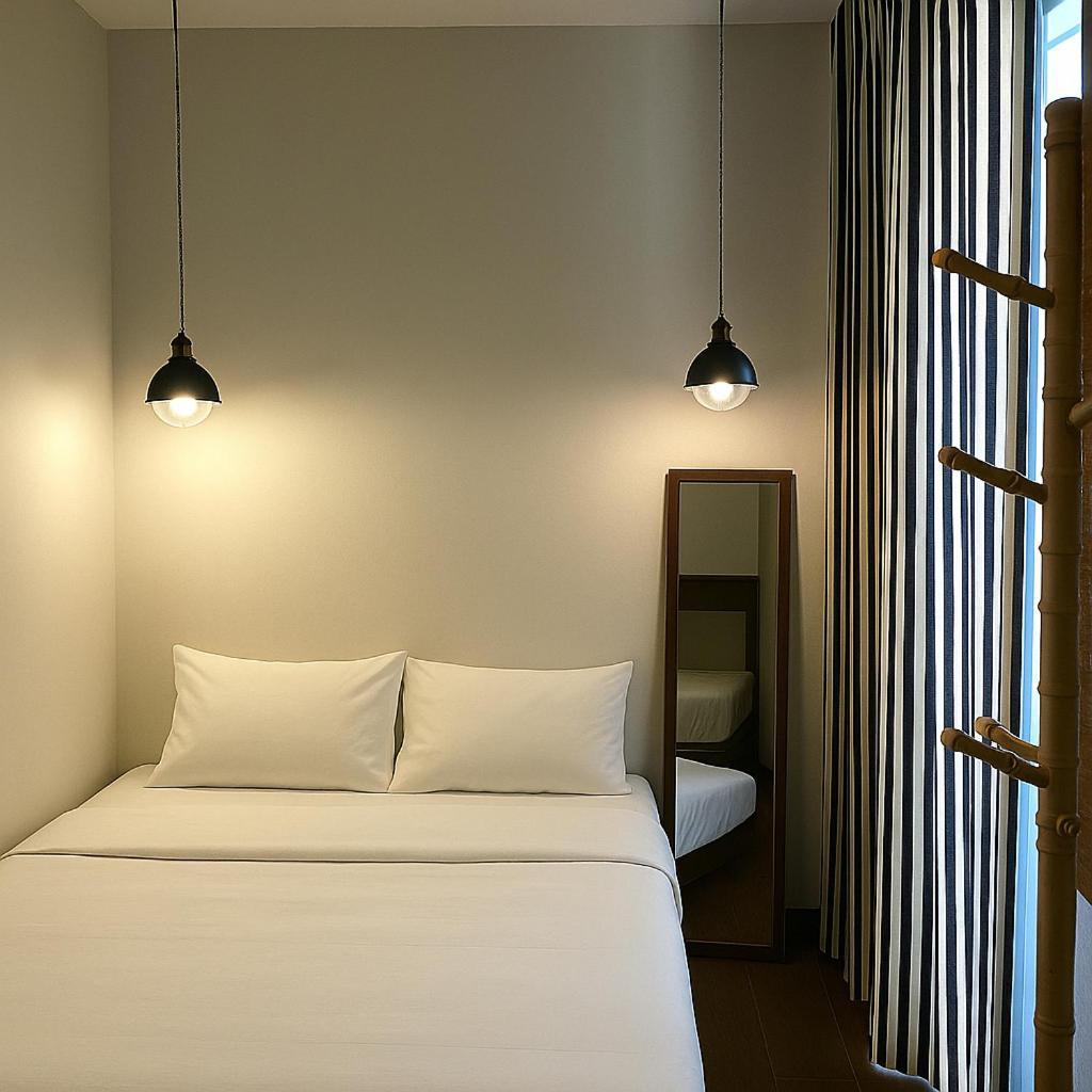 Khunluang Hostel (Adults Only) Чиангмай Экстерьер фото
