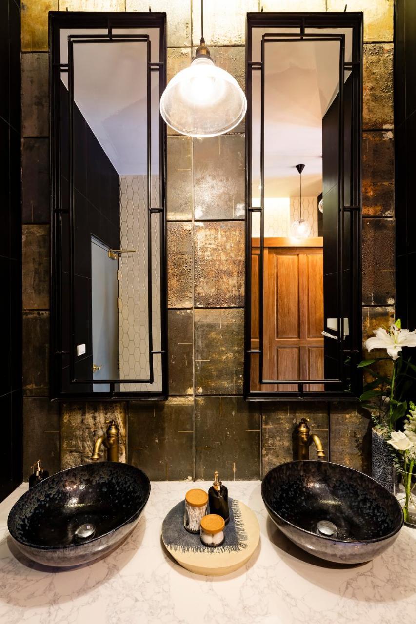 Khunluang Hostel (Adults Only) Чиангмай Экстерьер фото