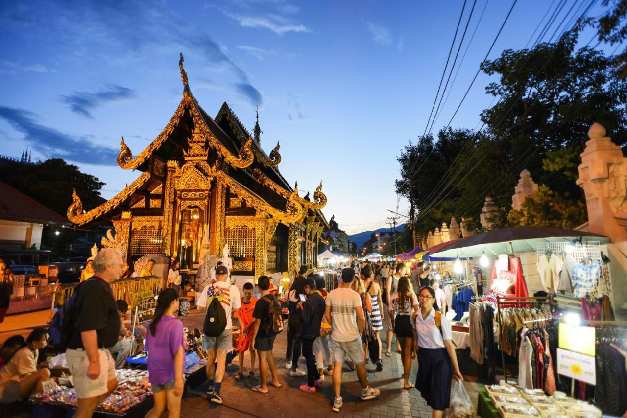 Khunluang Hostel (Adults Only) Чиангмай Экстерьер фото